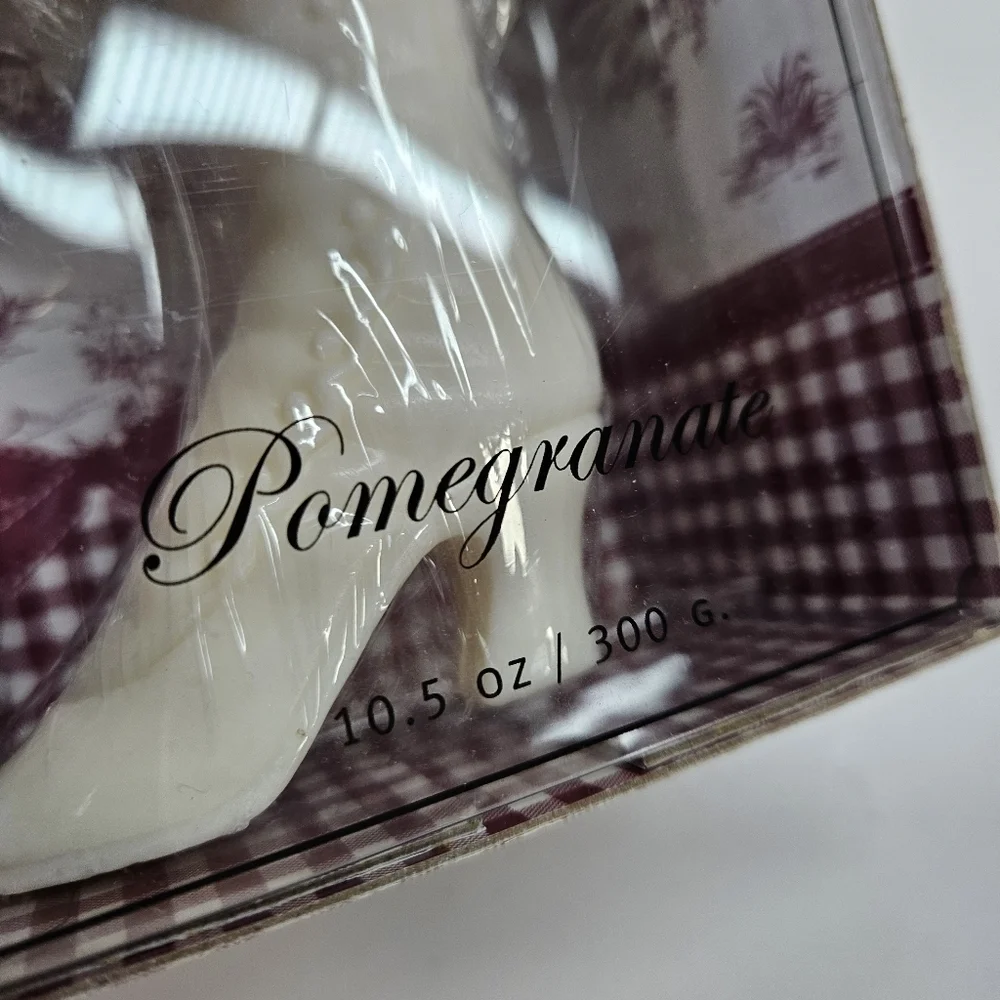 NEW Fine Bath Products Victorian Boot Soap on a Rope Pomegranate 10.5 OZ /300 G